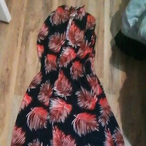 Chic Black and Red Leaf Print Maxi Dress